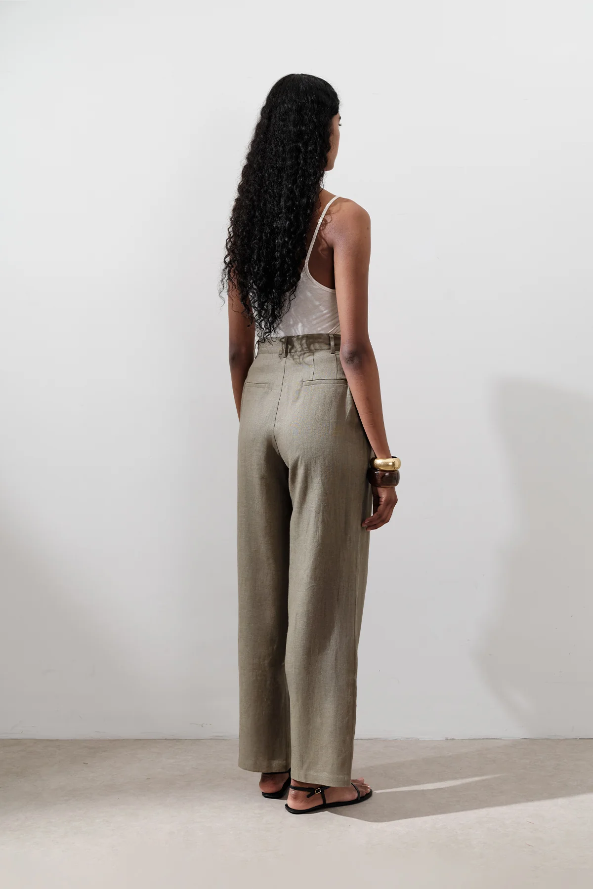 Pleated Wide-Leg Linen Trousers Khaki - Image 5