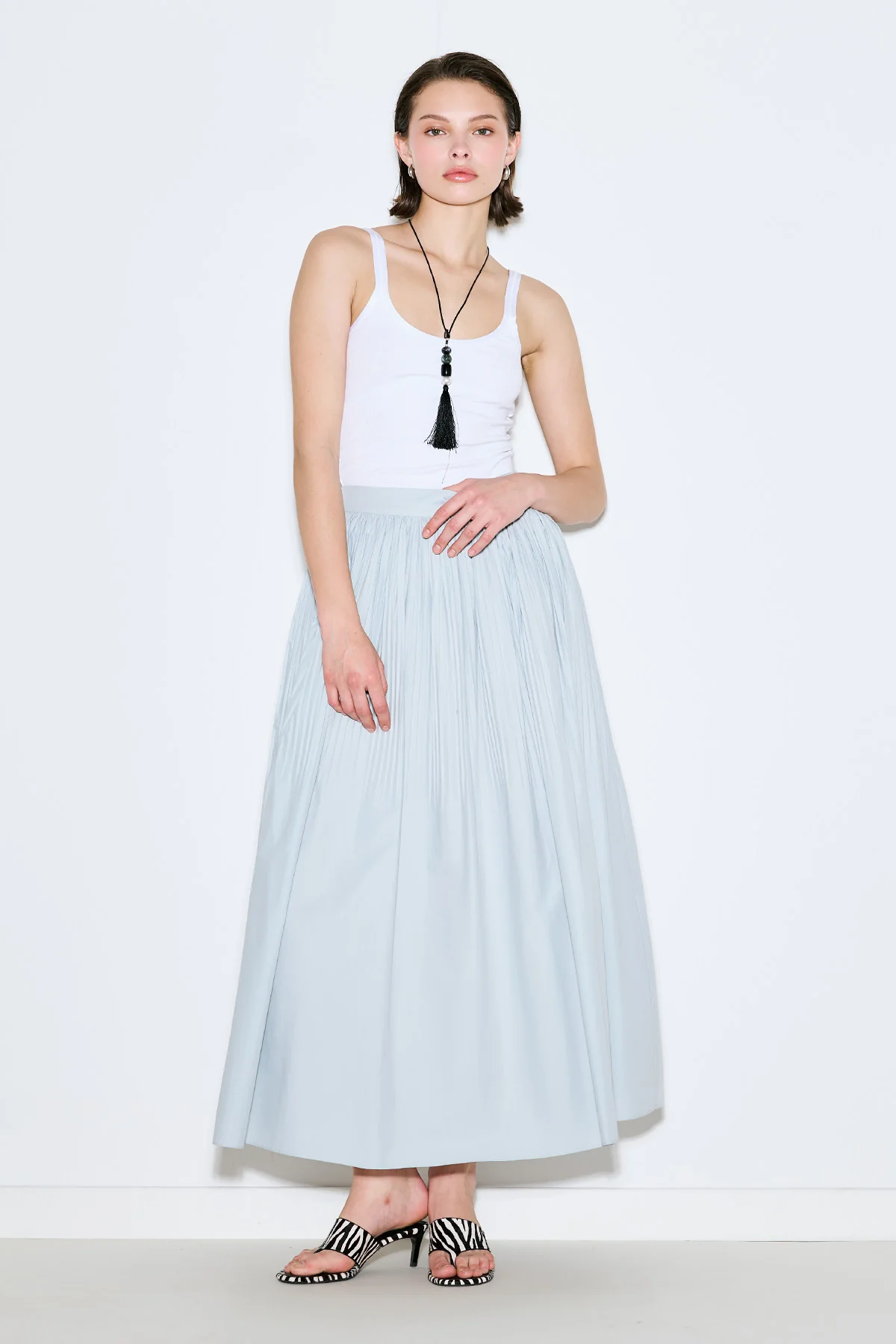 Pleated Wide Skirt Blue - Image 4