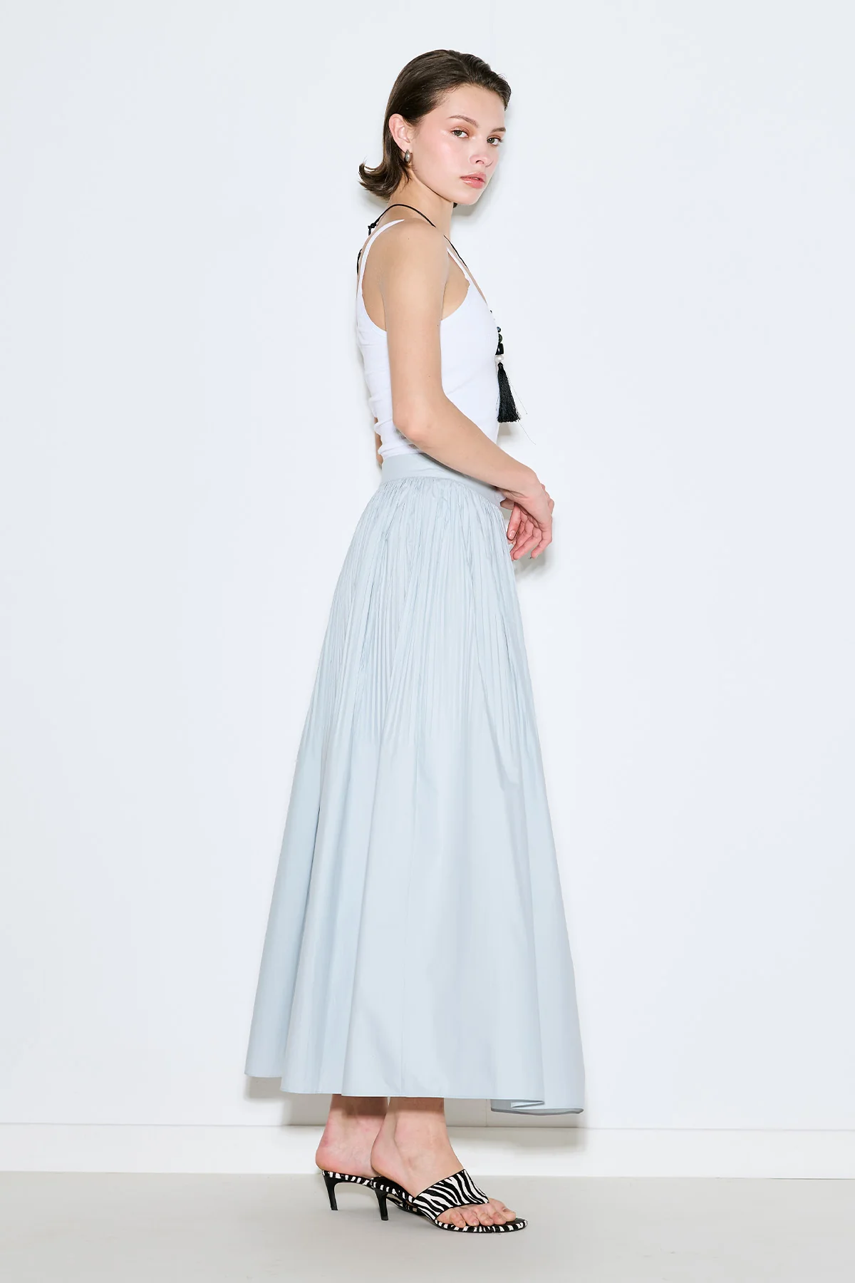 Pleated Wide Skirt Blue - Image 5