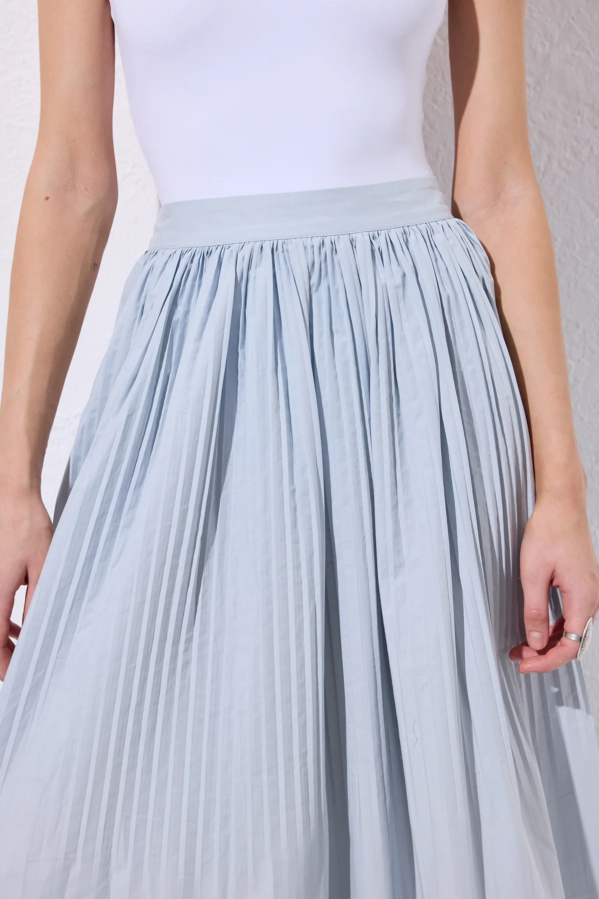 Pleated Wide Skirt Blue - Image 7