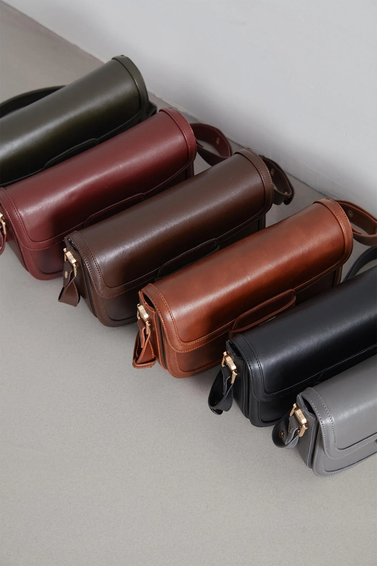 Premium Flap Bag Black - Image 7