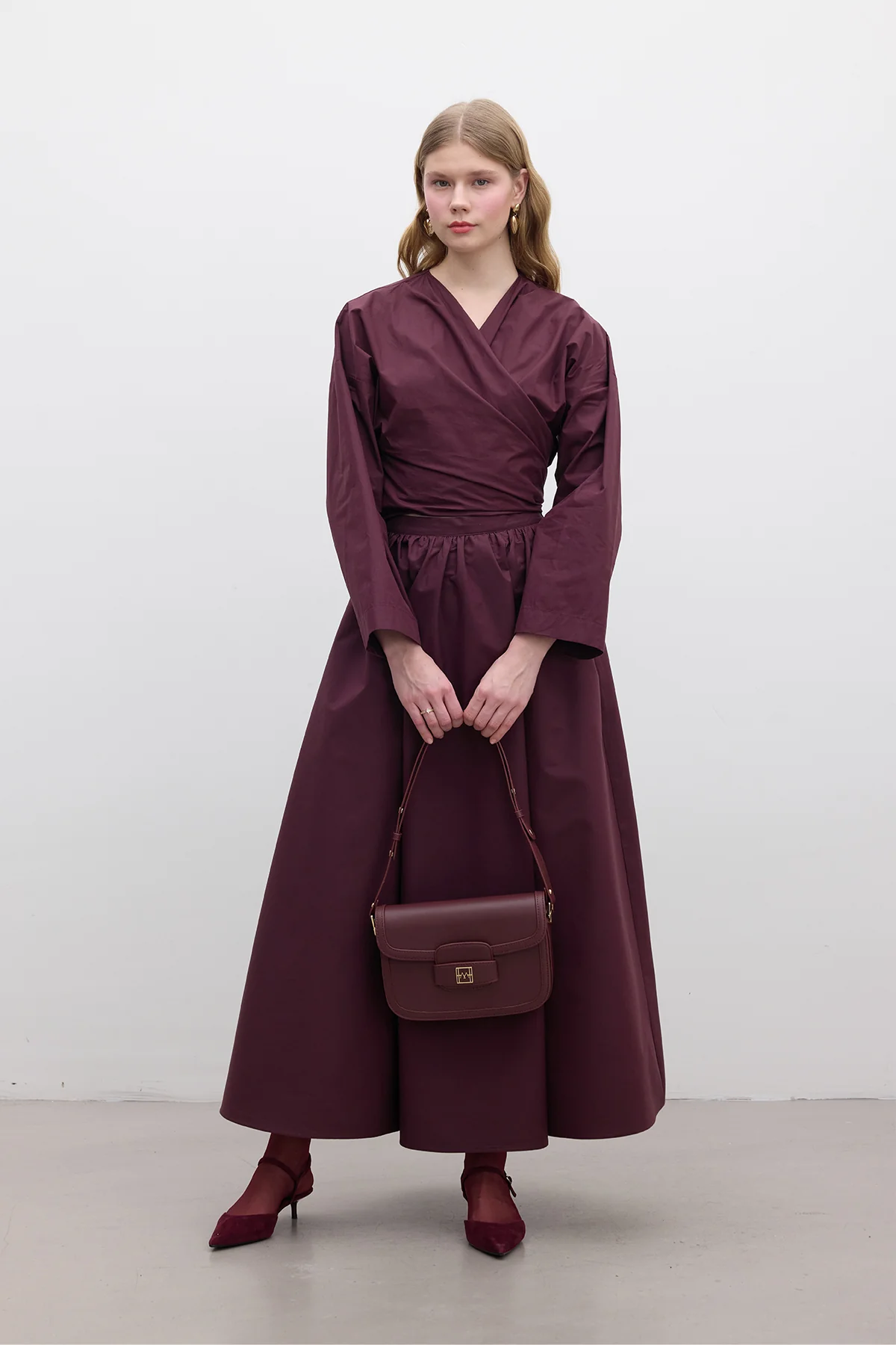 Premium Flap Bag Burgundy - Image 3