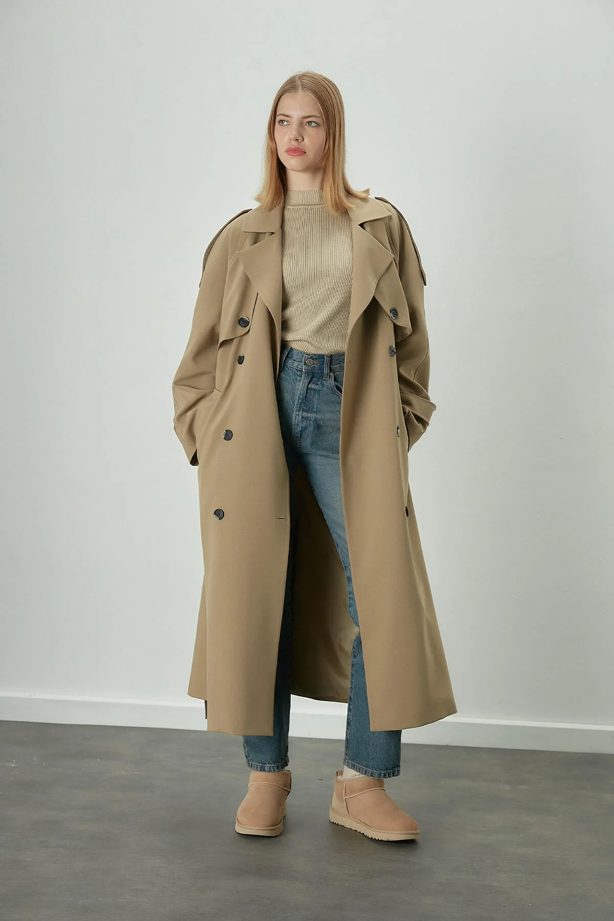 Premium Oversize Trench Coat Beige - Image 3