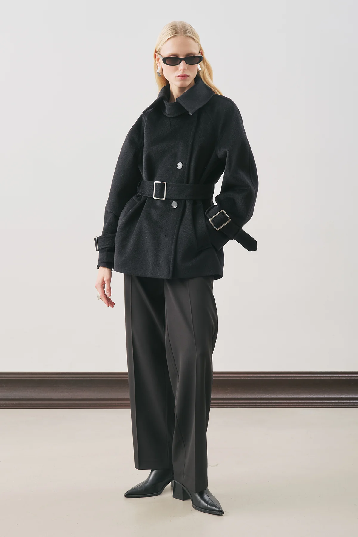 Premium Oversized Wool Coat Black - Image 3