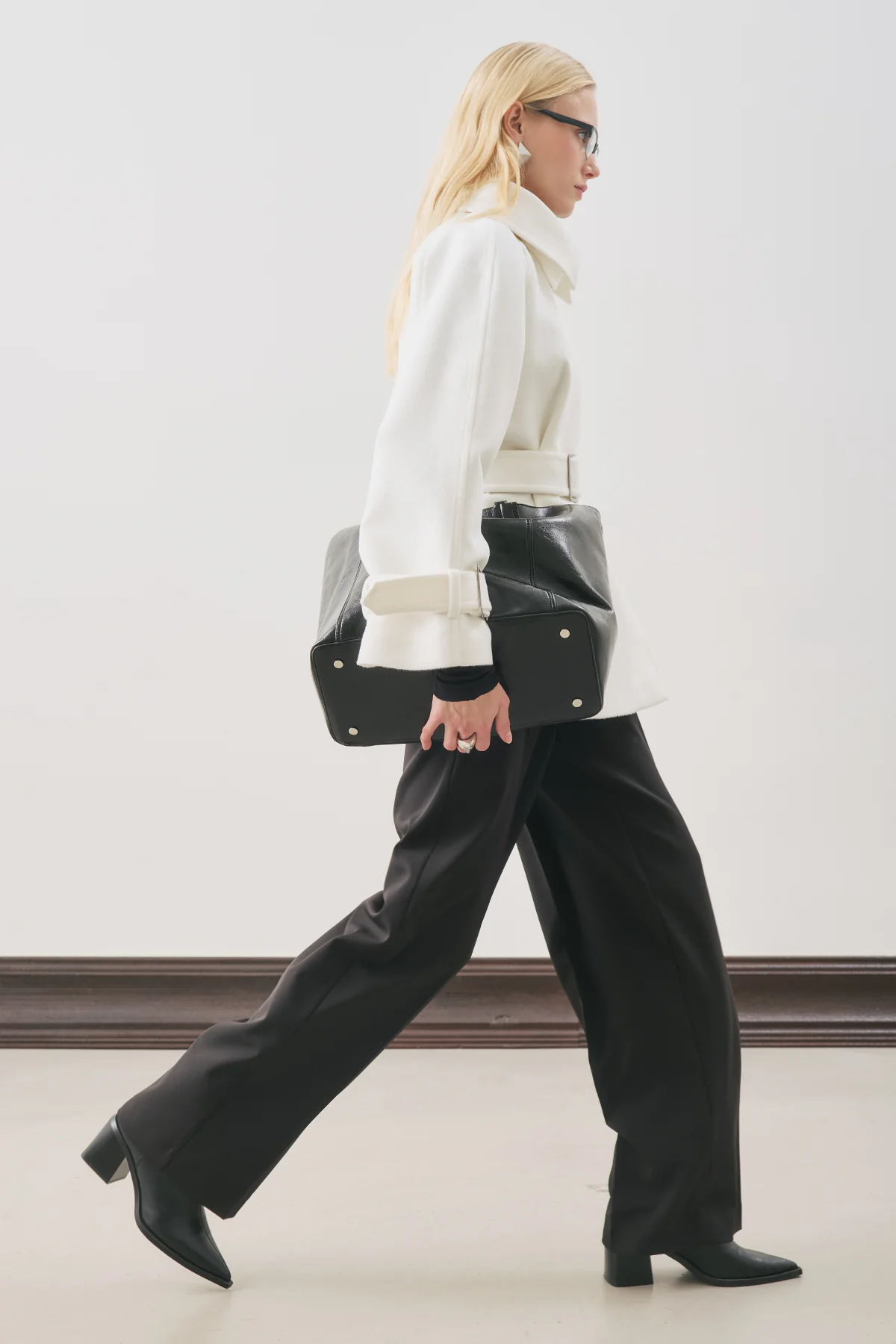 Premium Oversized Wool Coat Ecru - Image 3
