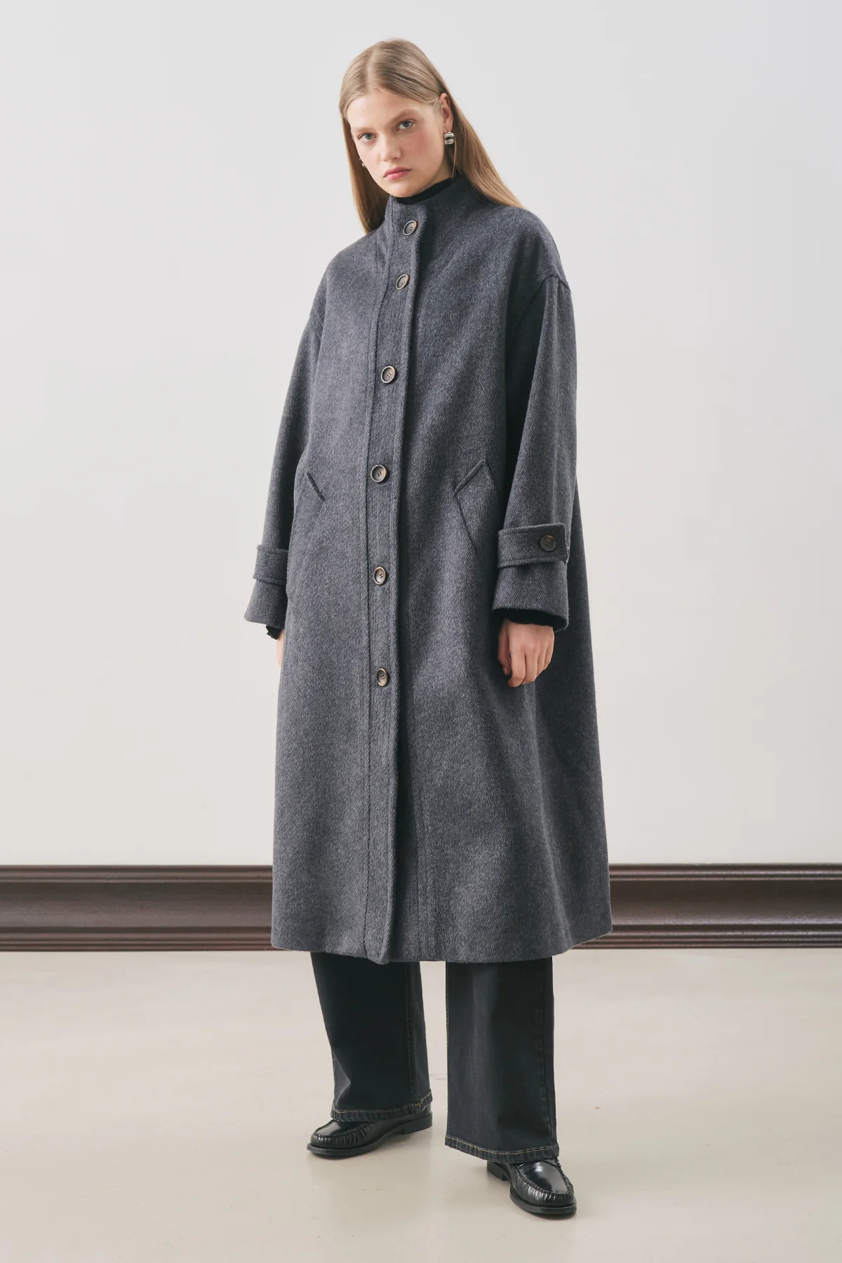Rai Oversized Wool Coat Navy Blue - Image 4