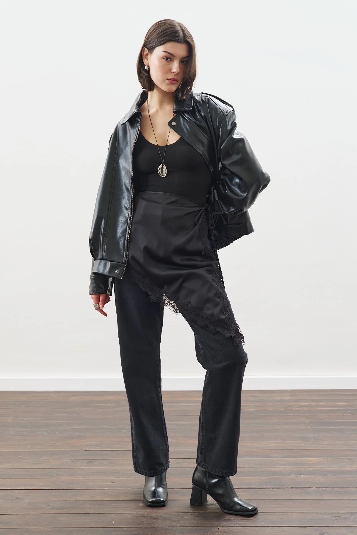 Retro Oversized Leather Jacket Black - Image 8
