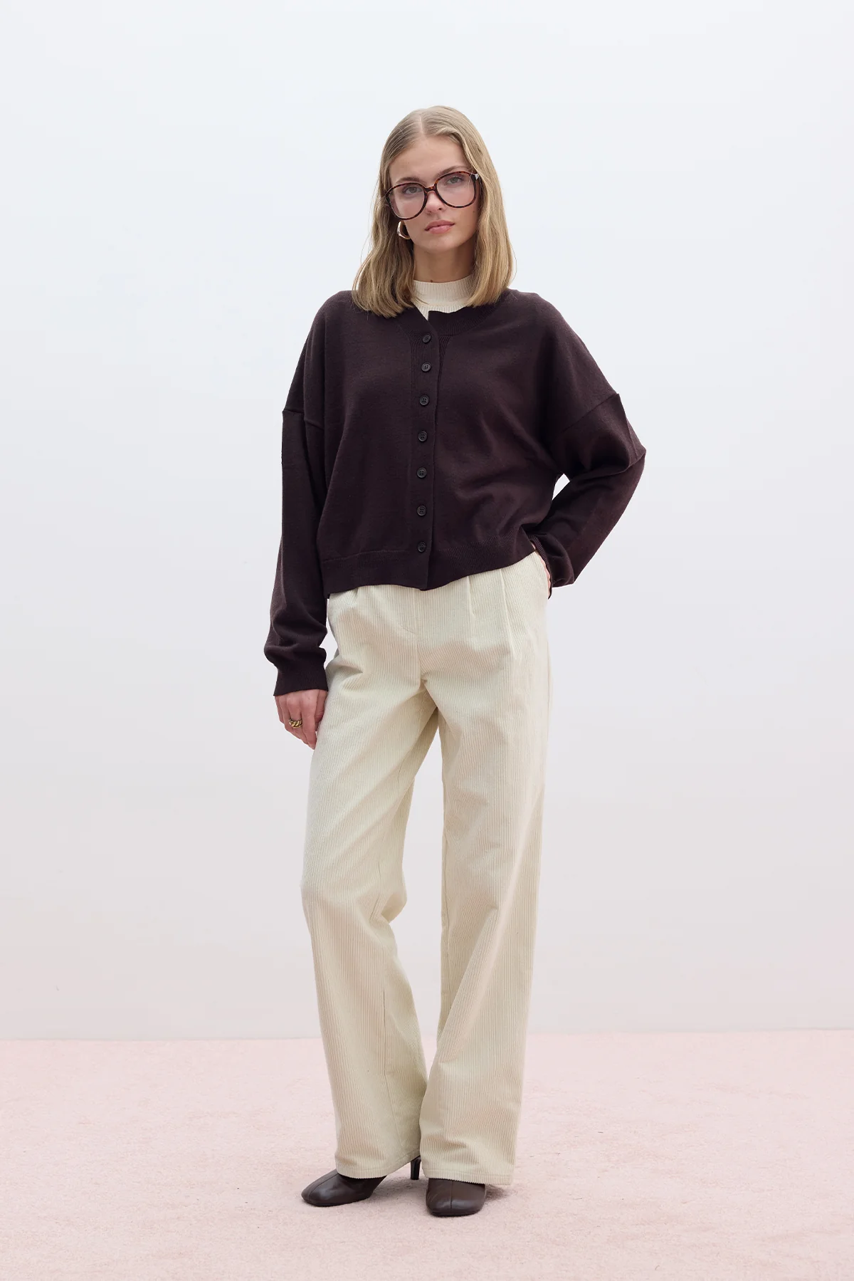 Ribbed Velvet Straight Fit Trousers Vanilla - Image 3