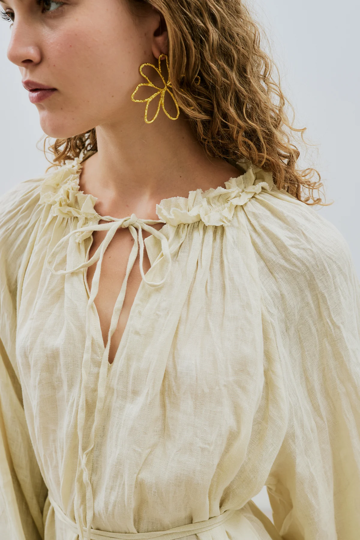 Ruched Neck Linen Dress Yellow - Image 4