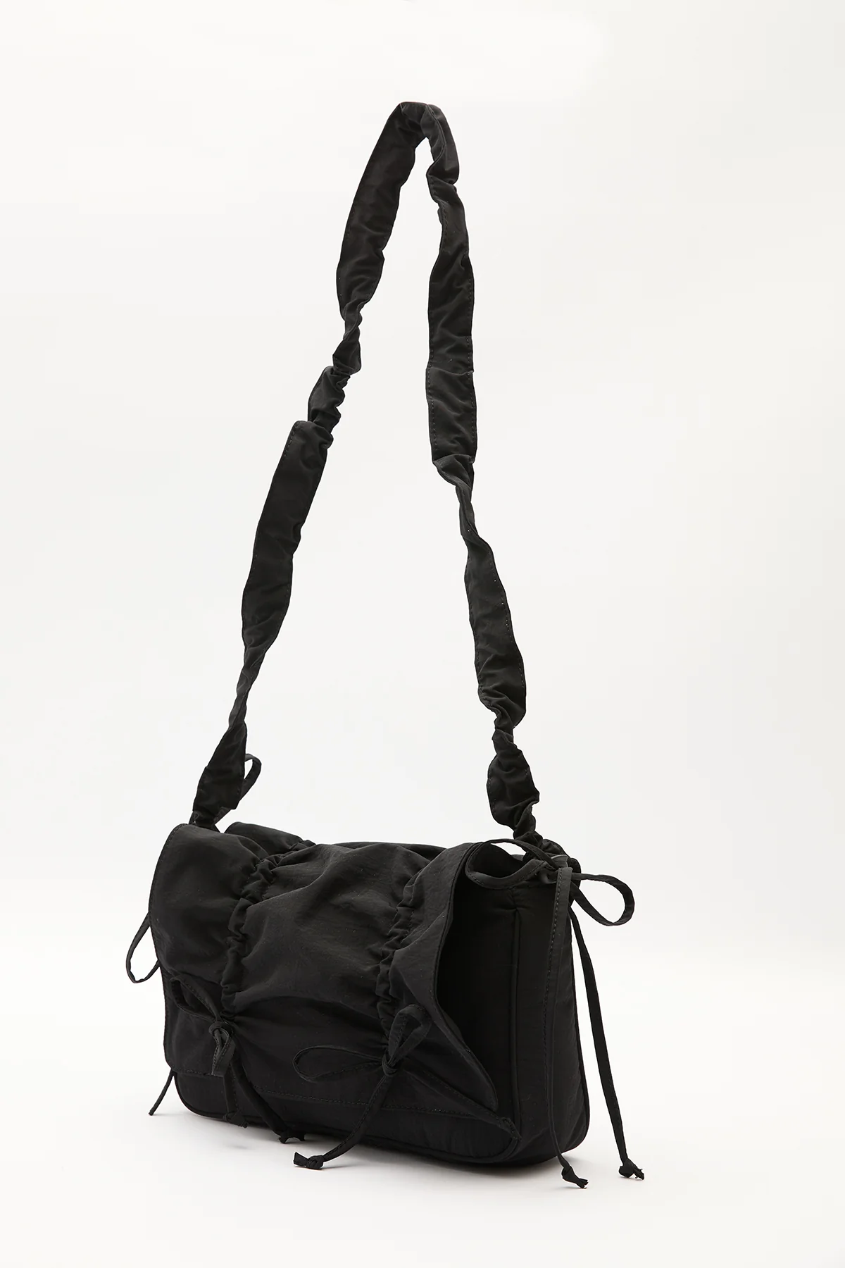Ruched Shoulder Bag Black - Image 4