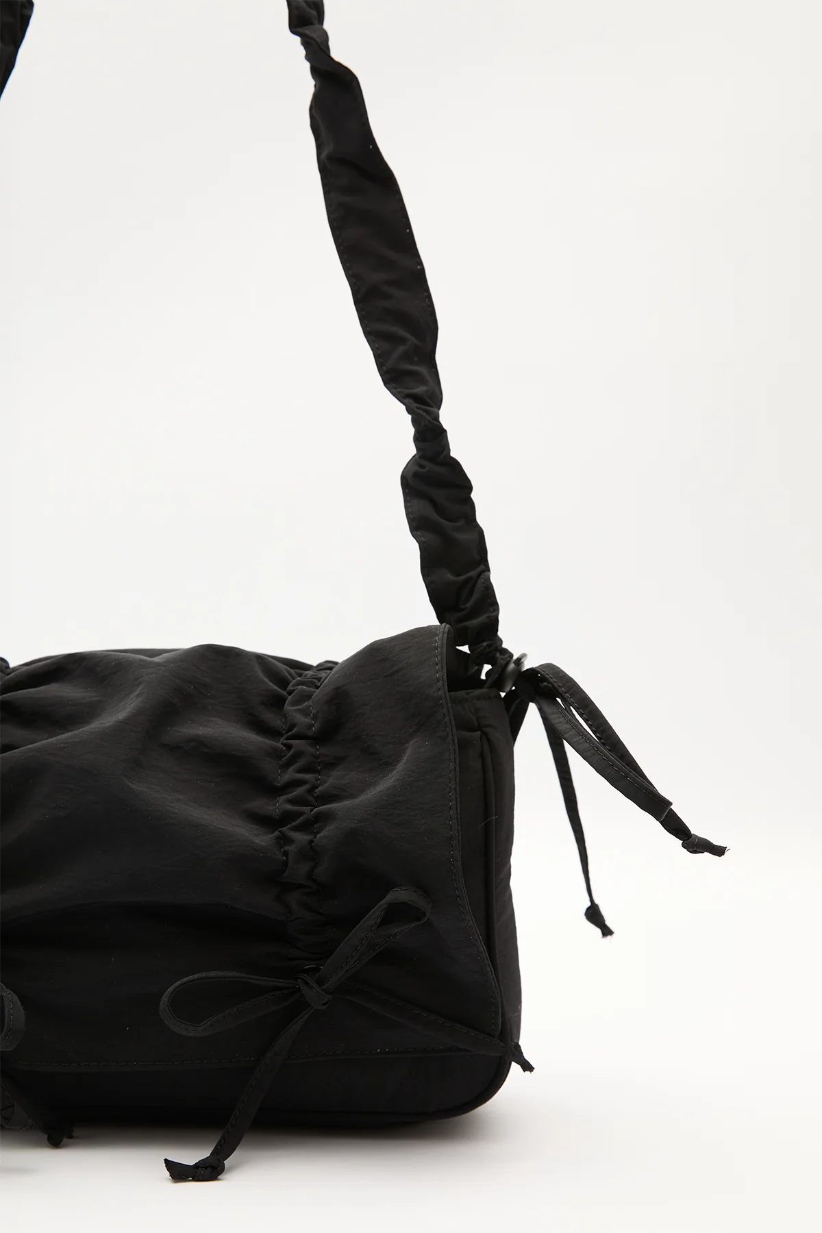 Ruched Shoulder Bag Black - Image 5
