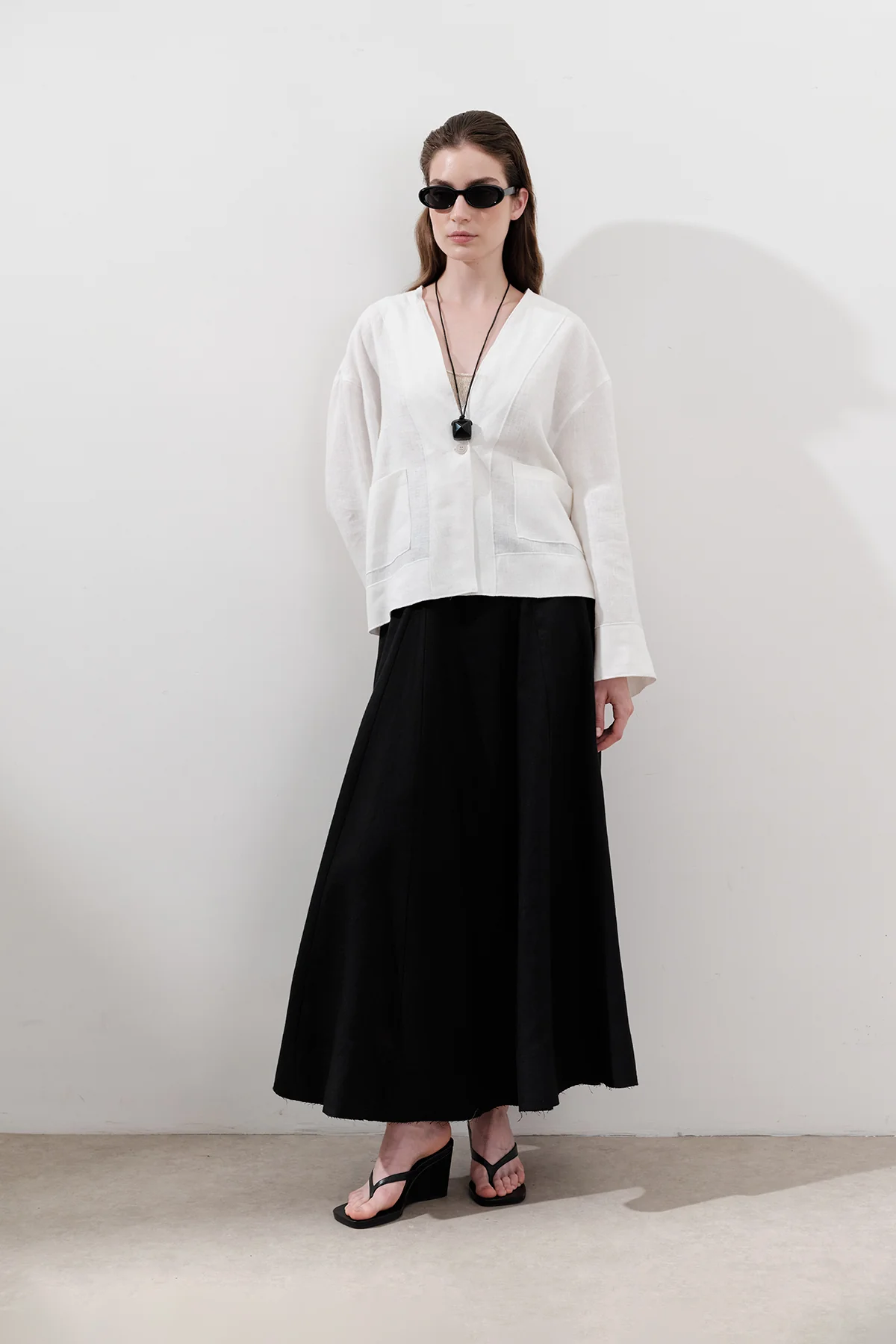Single-Button Linen Blouse Ecru - Image 2