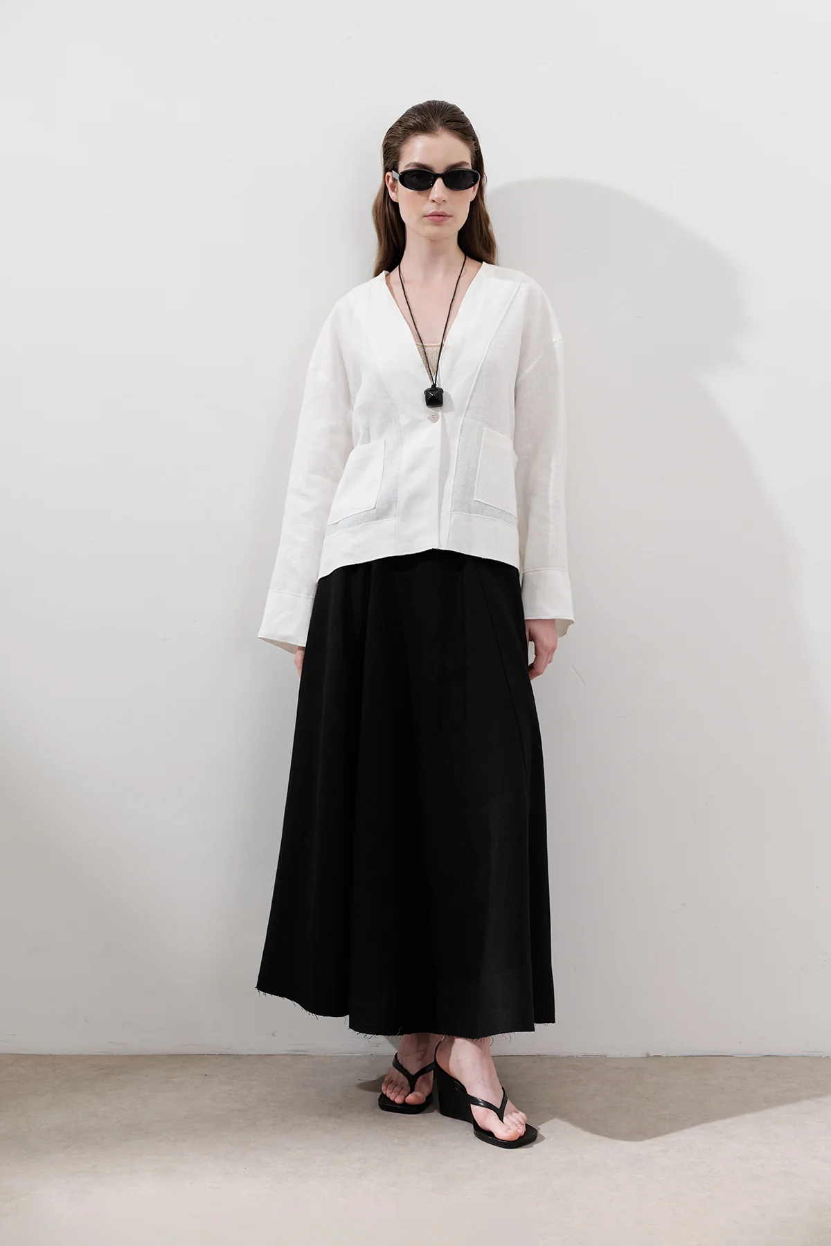 Single-Button Linen Blouse Ecru - Image 3