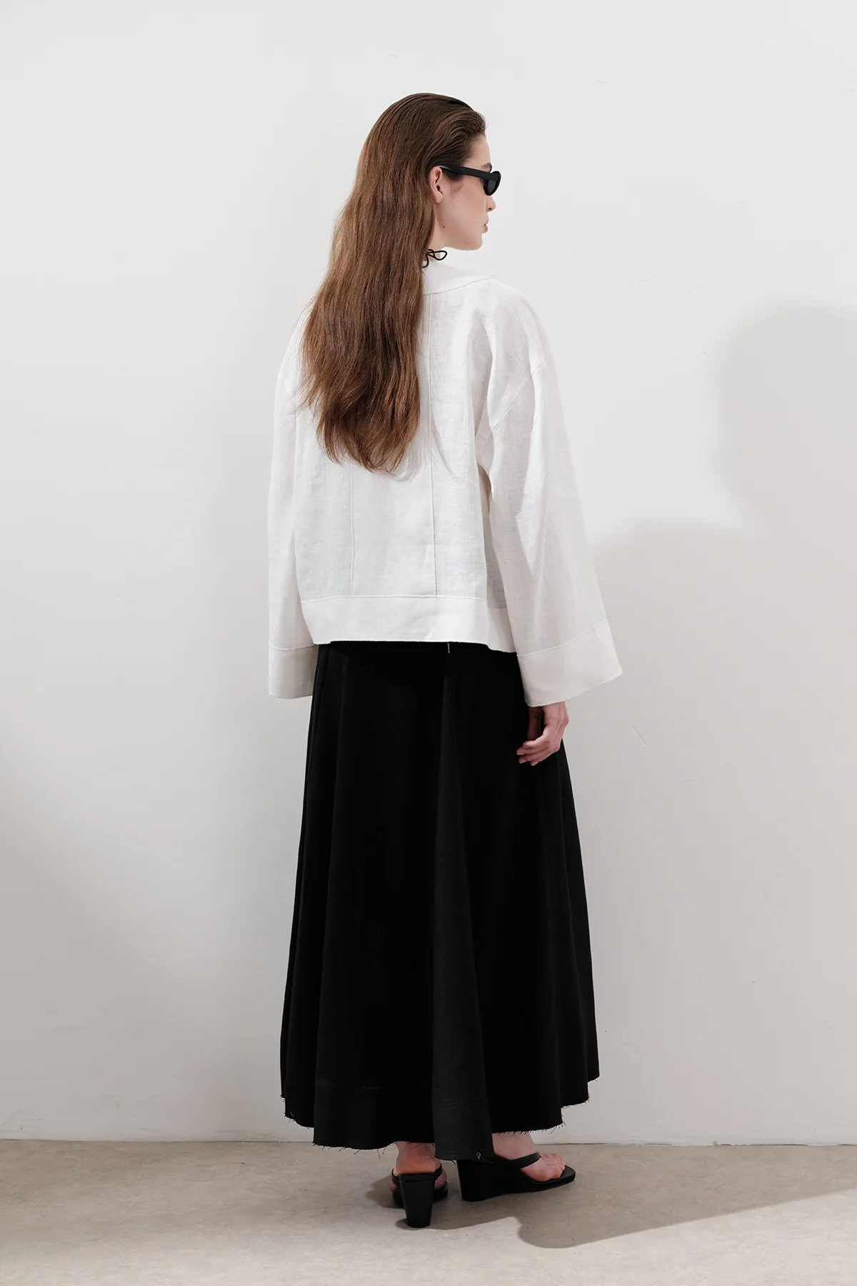 Single-Button Linen Blouse Ecru - Image 7