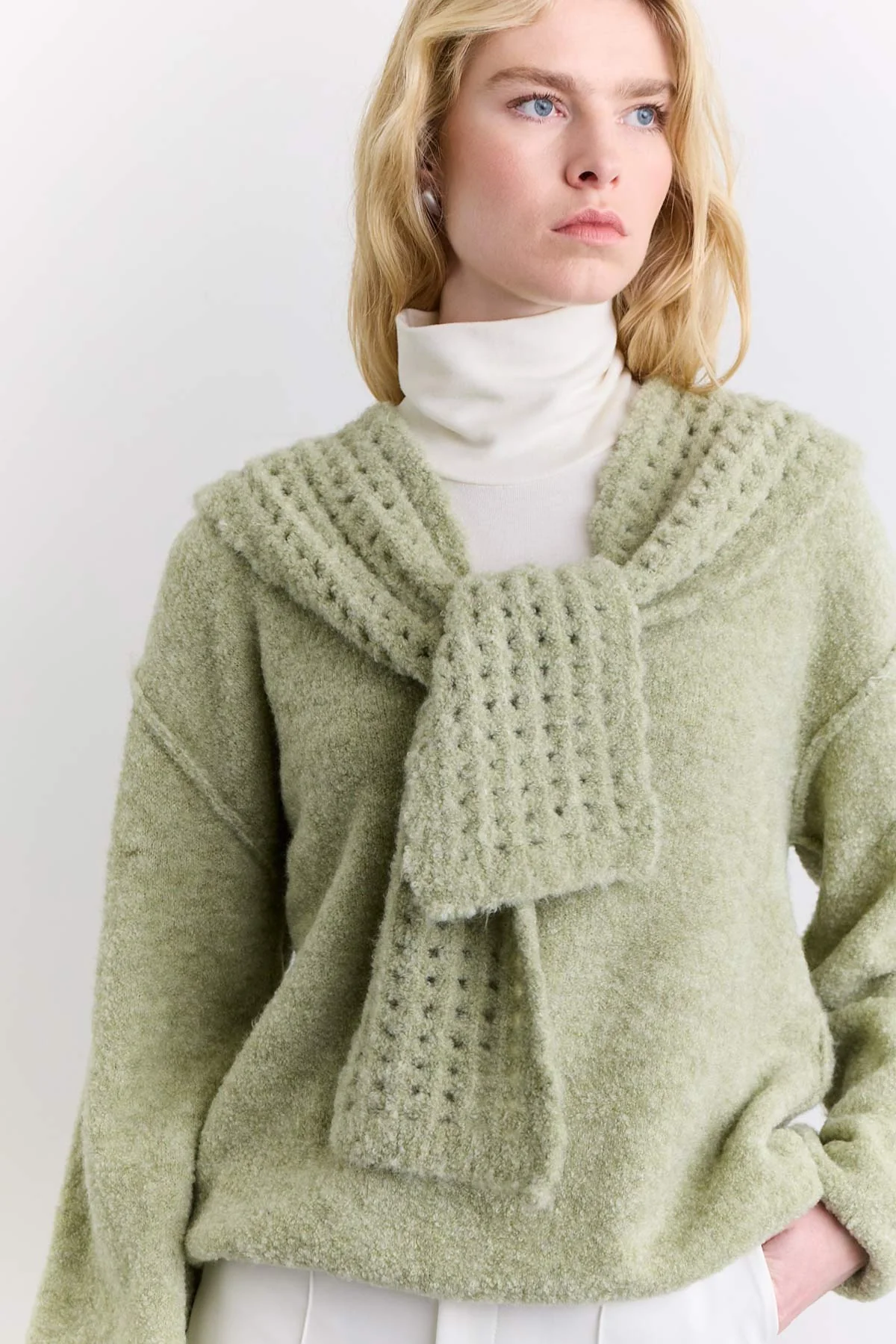 Soft Texture Collar Scarf Green - Image 7