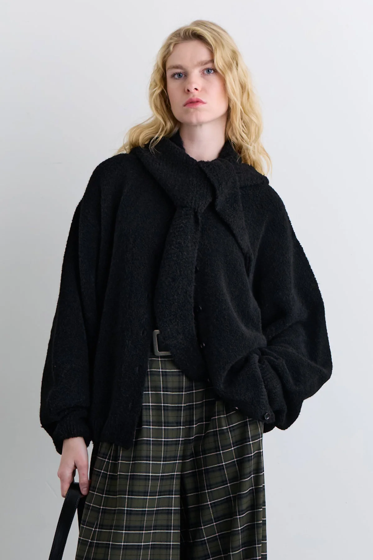 Soft Touch Buttoned Cardigan Black - Image 6