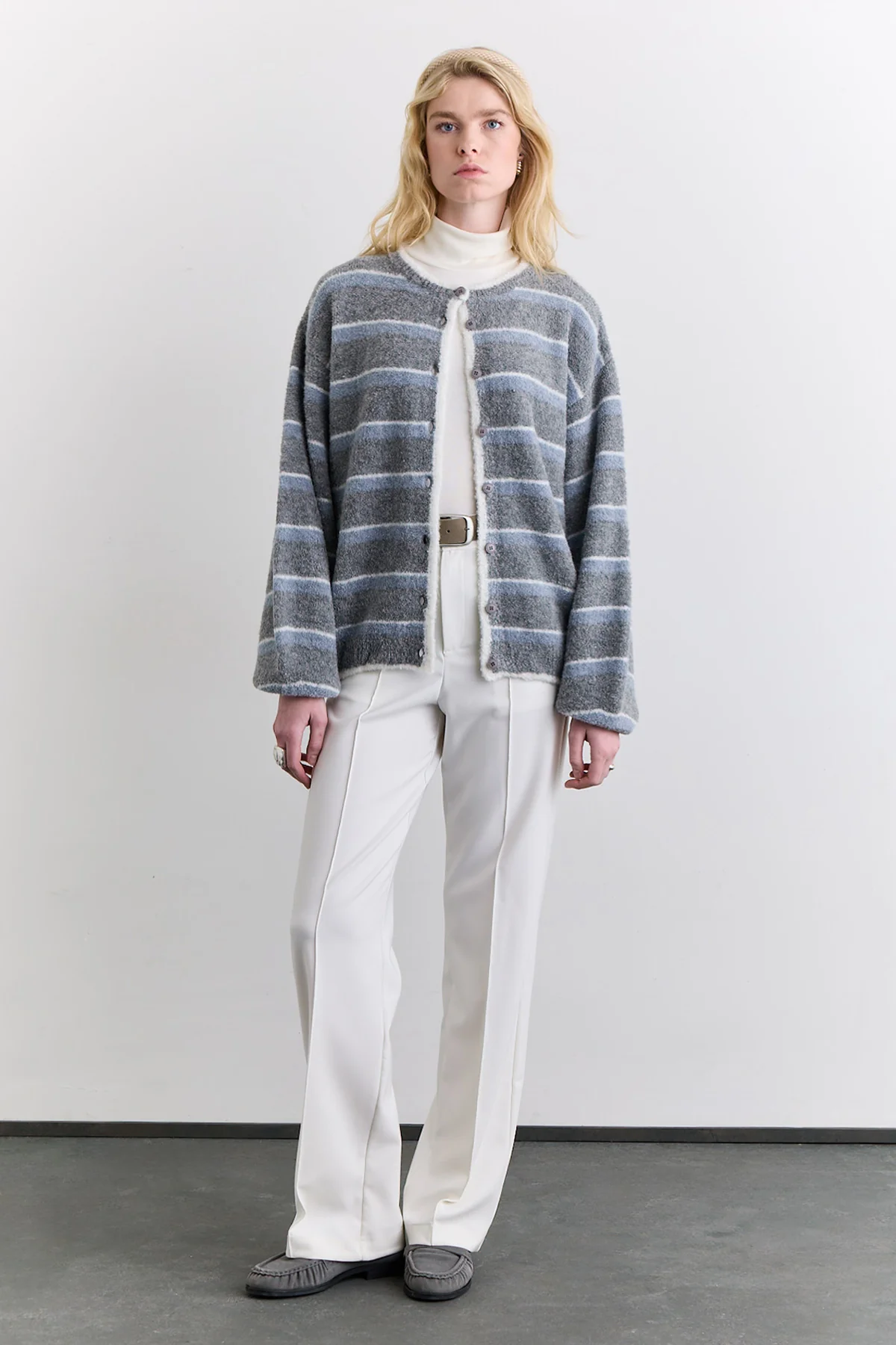 Soft Touch Buttoned Cardigan Grey Striped - Image 4