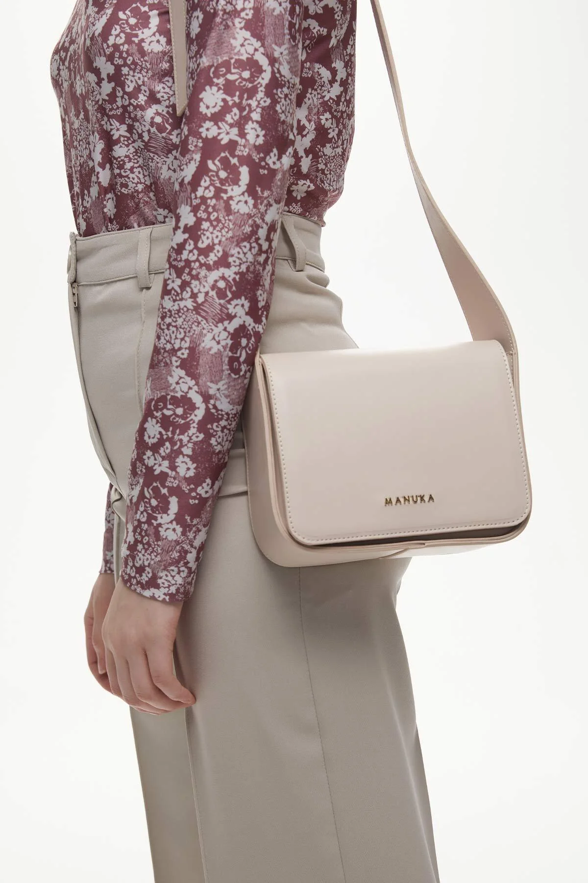 Square Faux Leather Bag With Wide Pockets Beige - Image 3