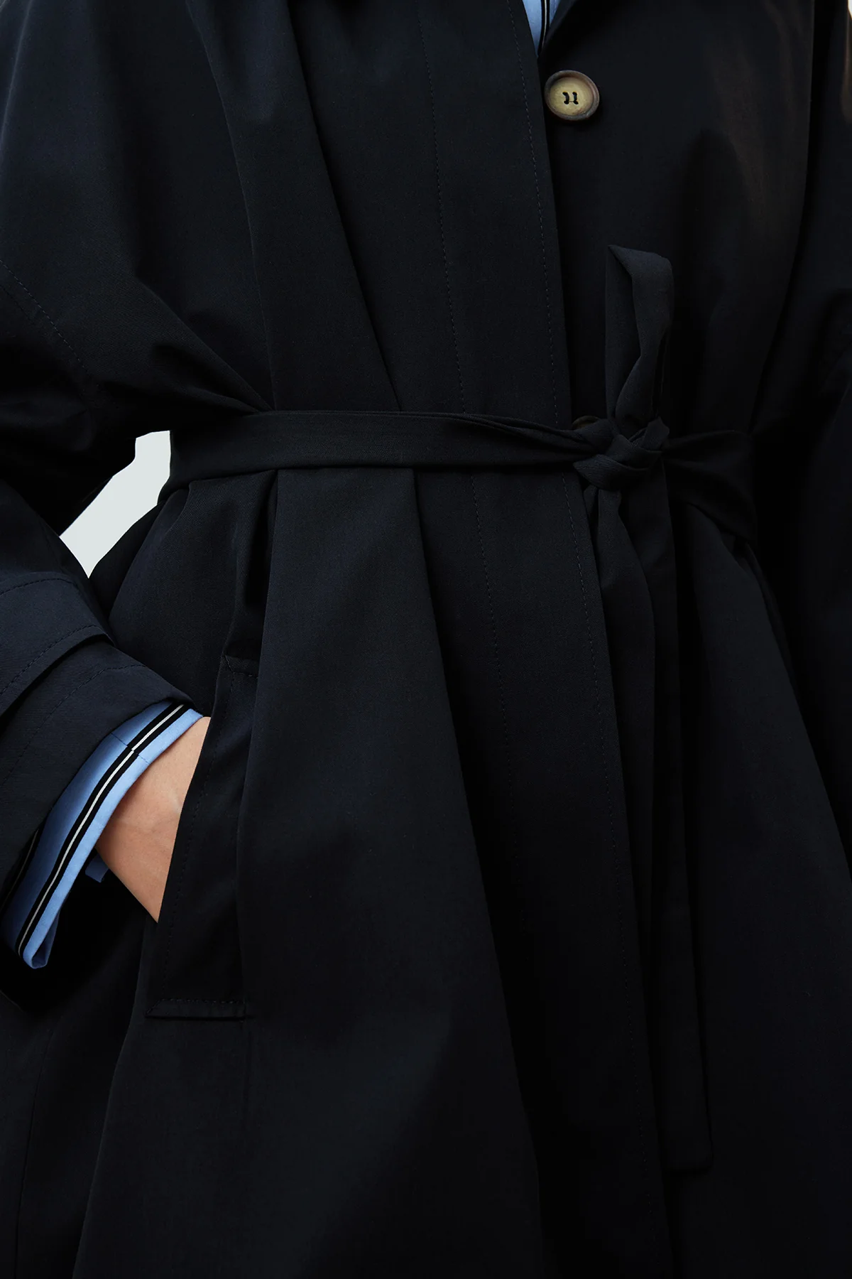 Stockholm Scarf Detailed Oversize Trench Coat Black - Image 4