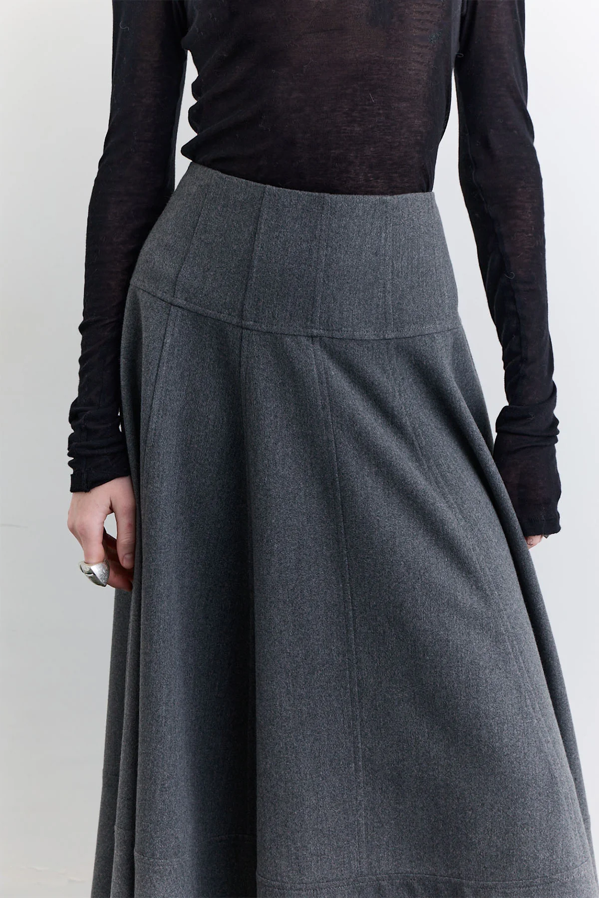 Structured Wide Skirt Grey - Image 11