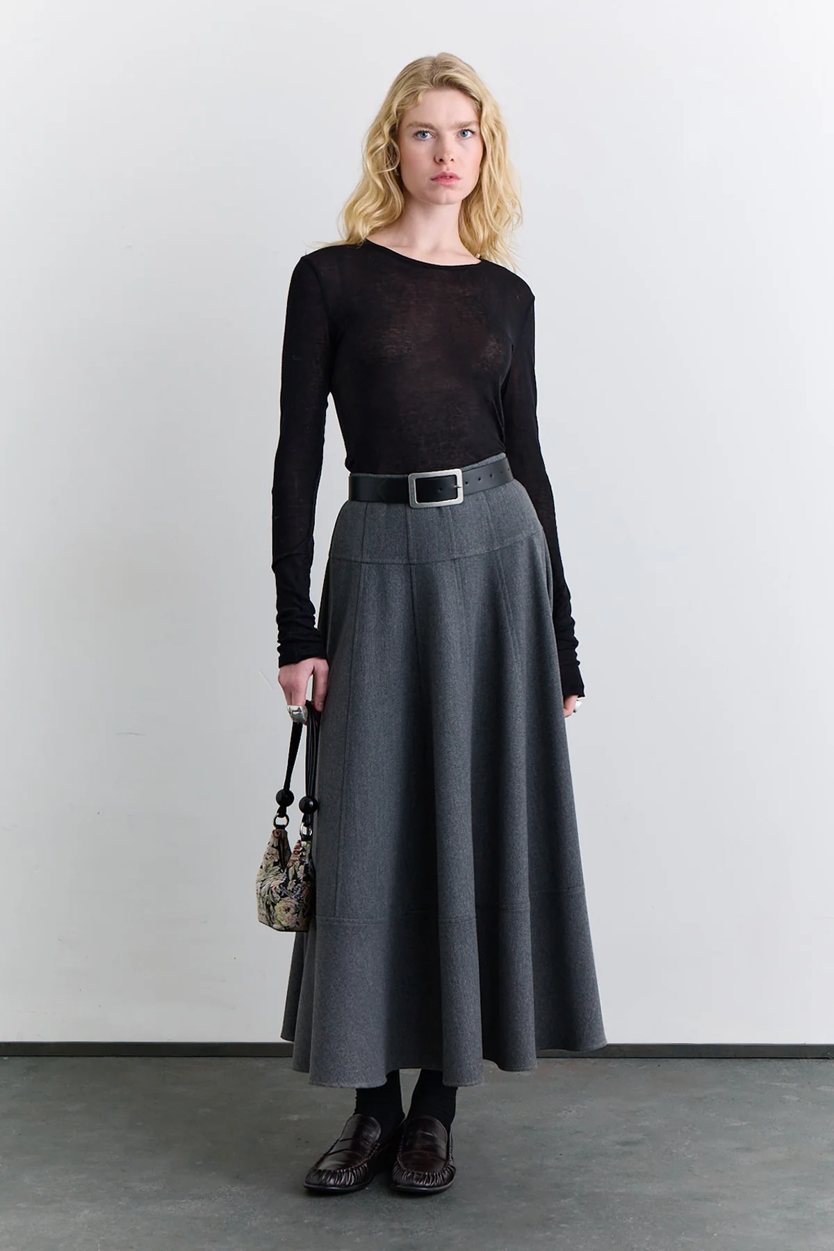 Structured Wide Skirt Grey - Image 7