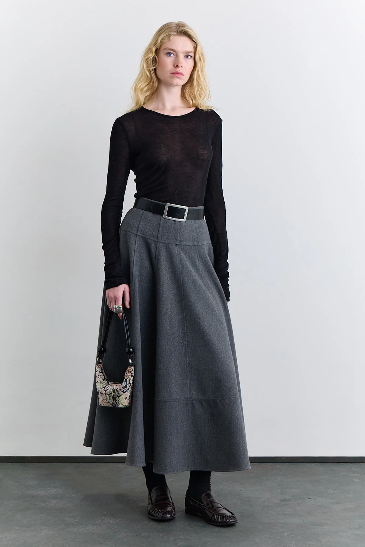 Structured Wide Skirt Grey - Image 8