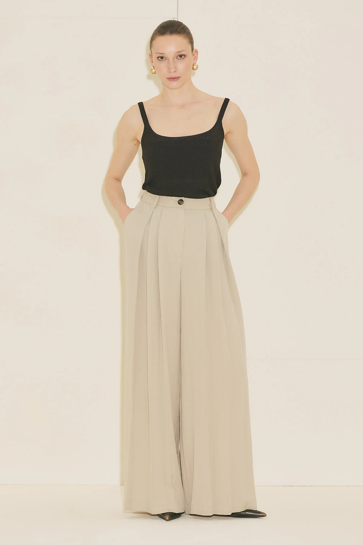 Tansy Pleated Trousers Beige