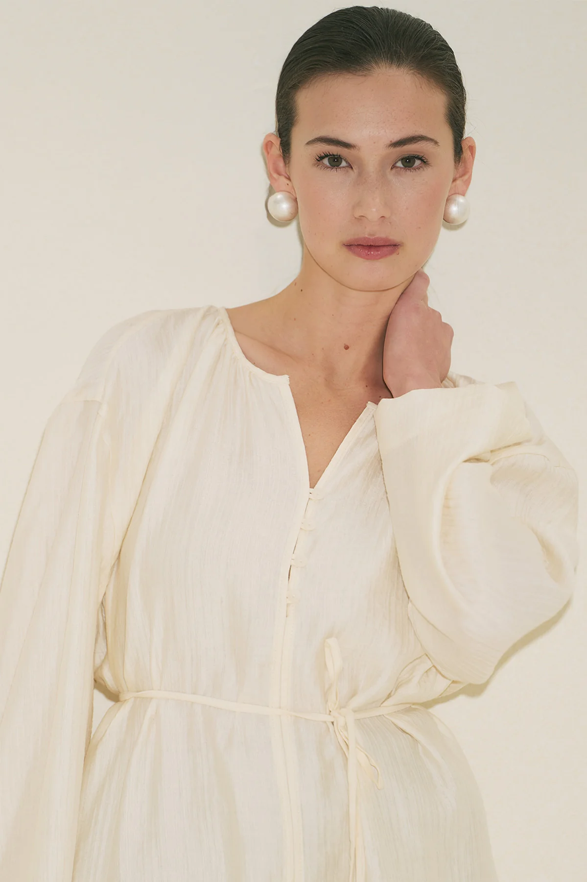 Textured Drape Tunic Pearl - Image 5