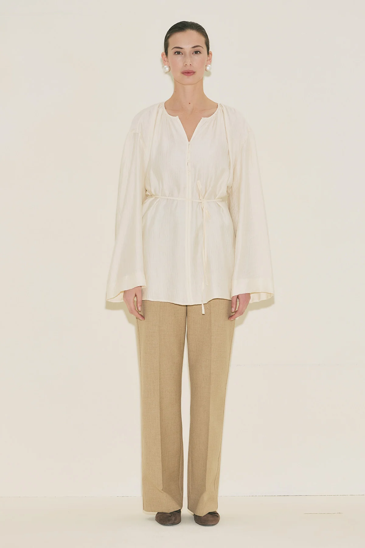 Textured Drape Tunic Pearl - Image 9