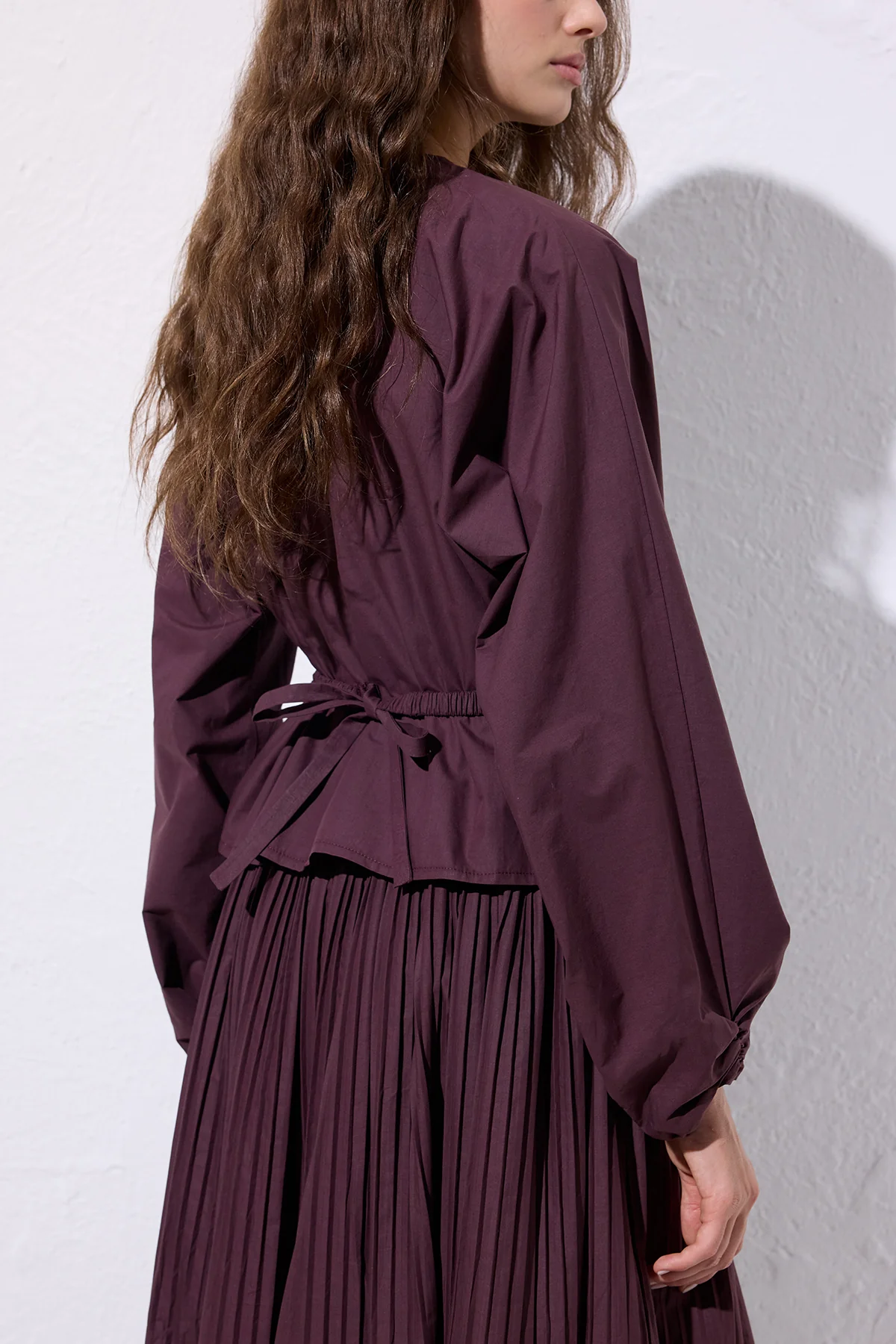 Tie Detail Cropped Blouse Damson - Image 4