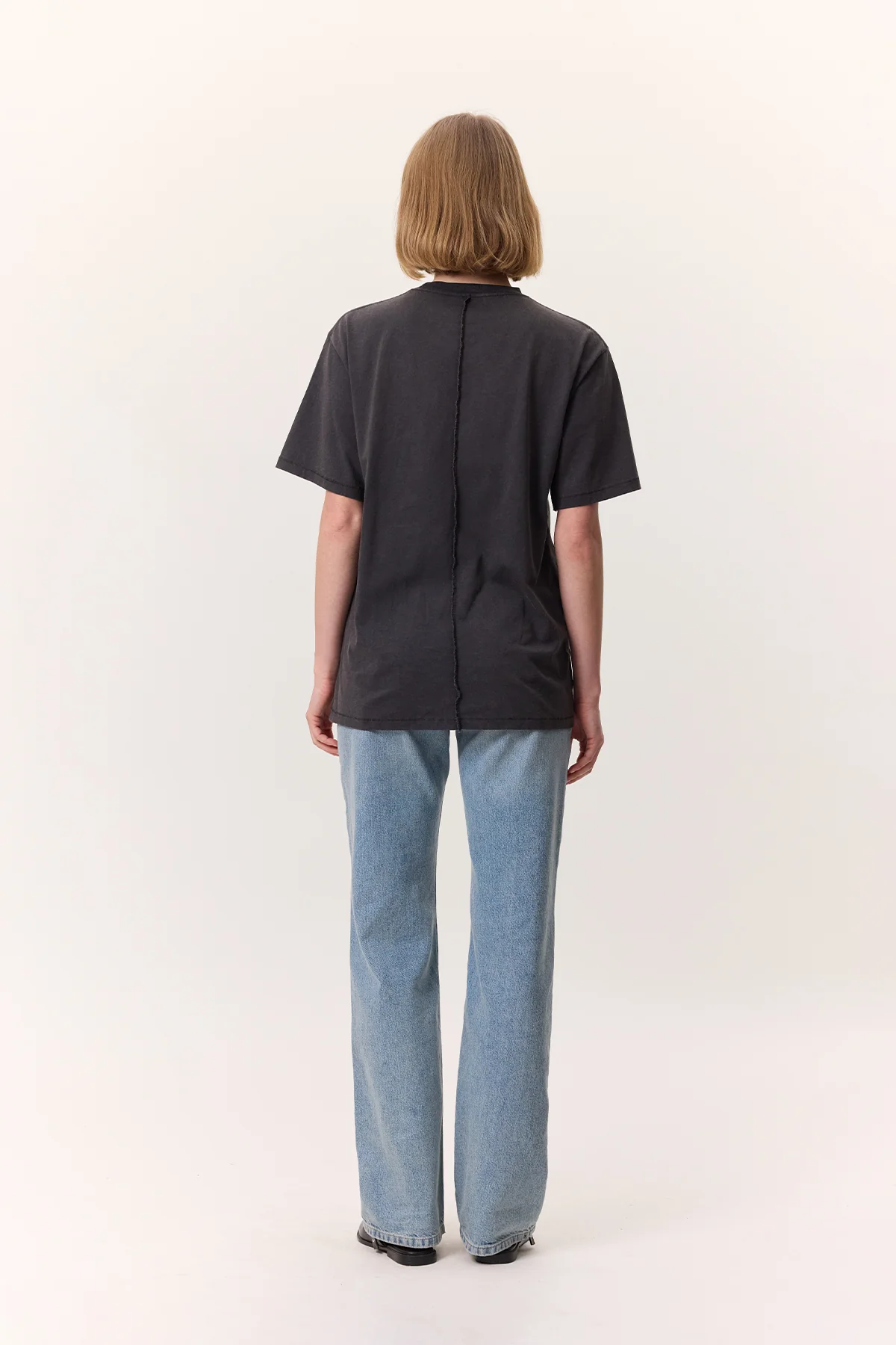 Washed Short-Sleeve T-Shirt Anthracite - Image 6