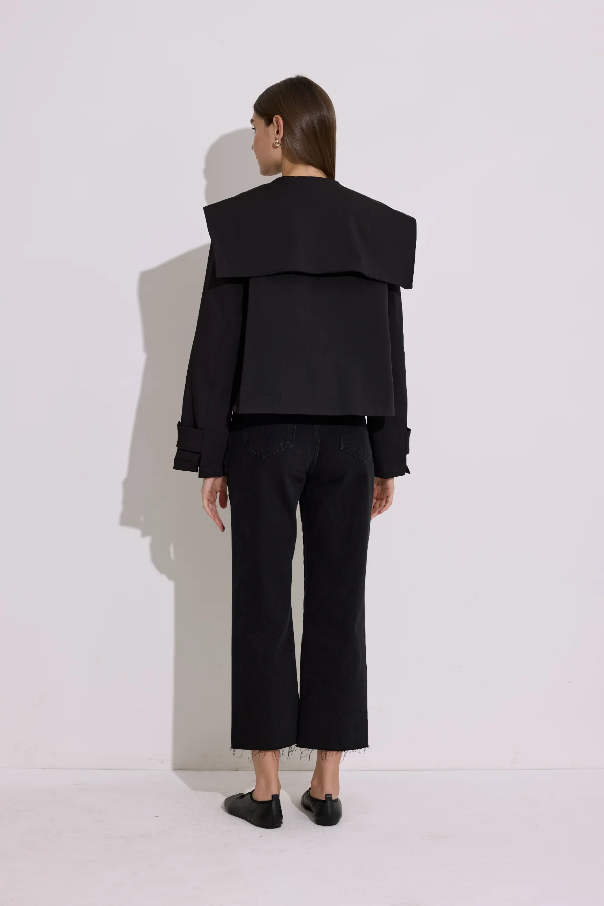 Wide Collar Cropped Trench Coat Black - Image 8