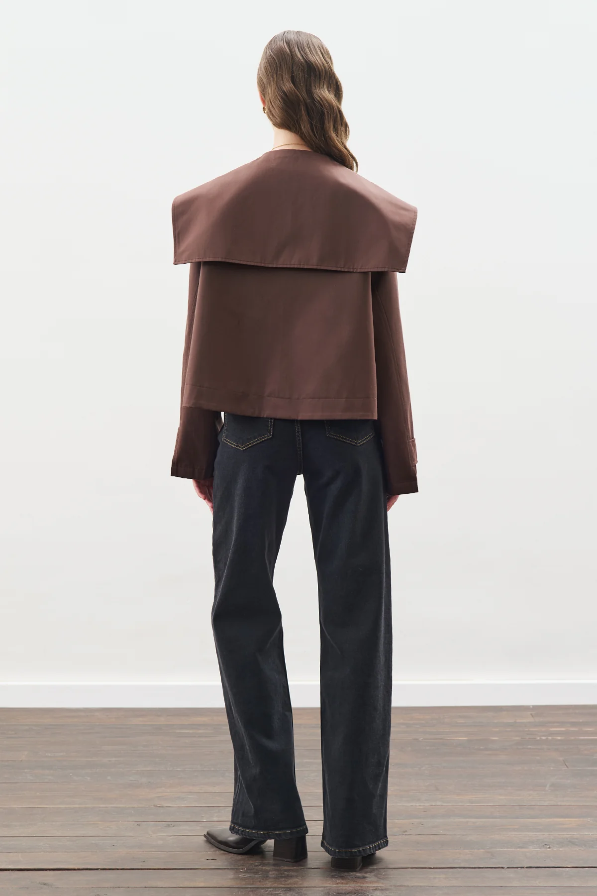 Wide-Collar Gabardine Jacket Chocolate - Image 7