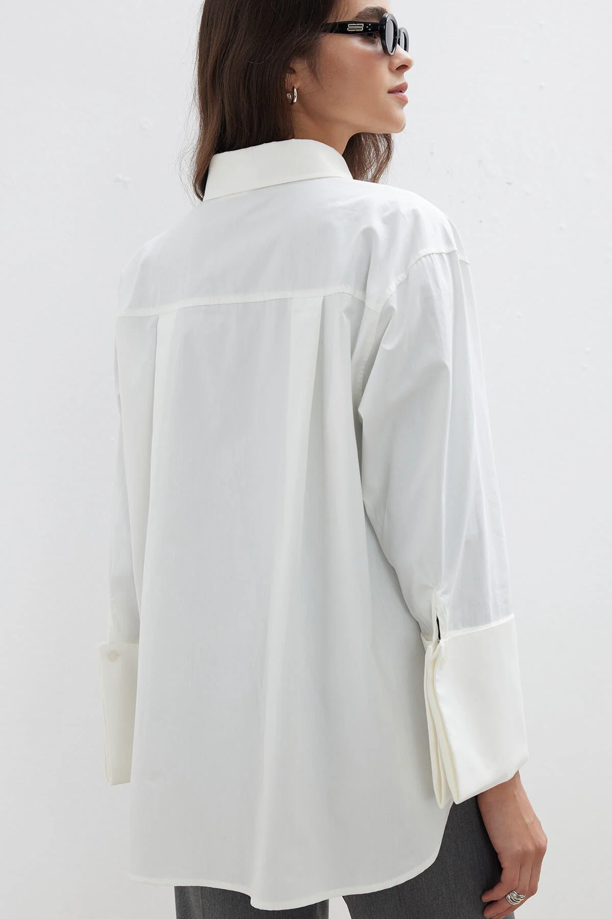 Wide Cuff Shirt Ecru - Image 13