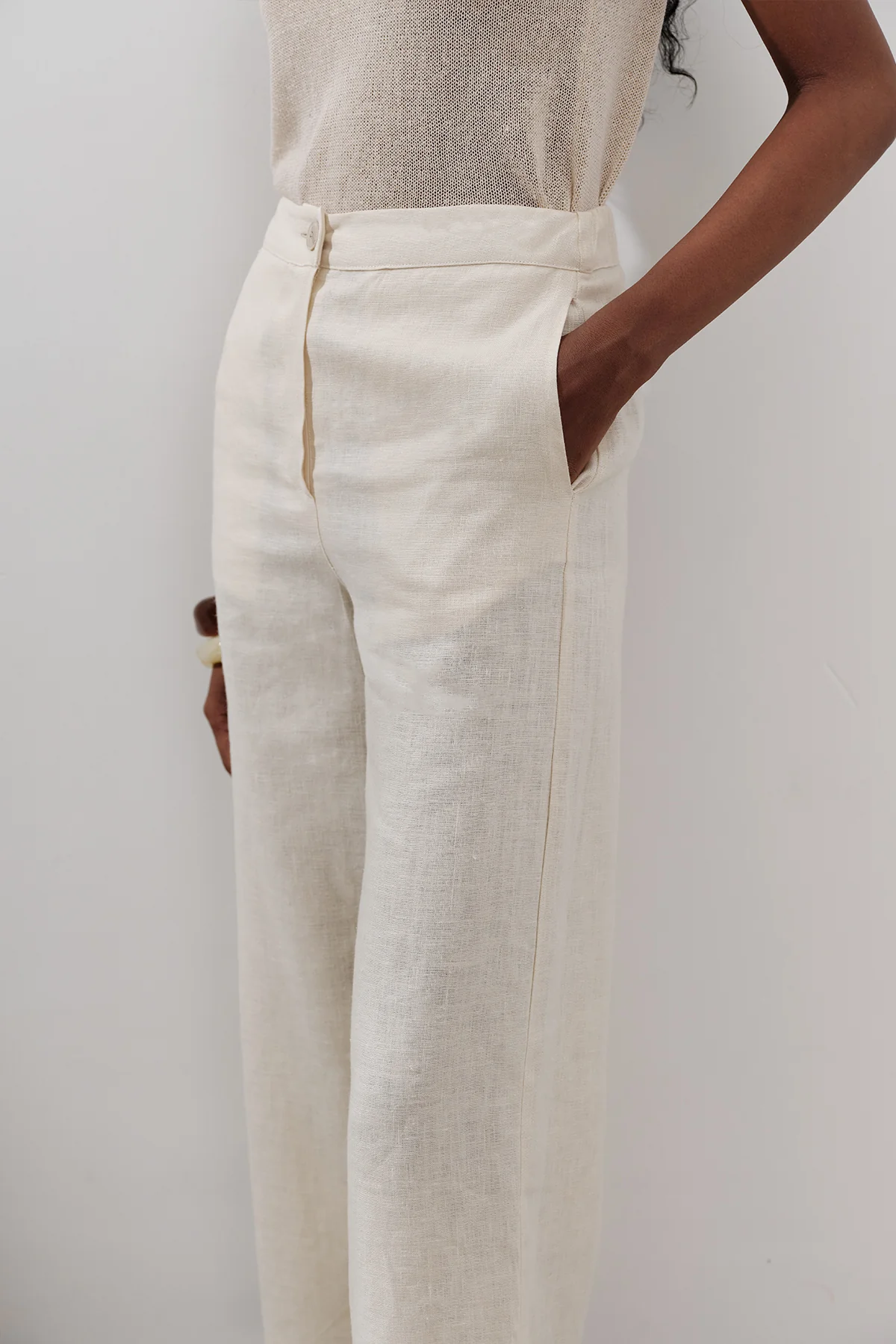 Wide-Leg Linen Trousers Vanilla - Image 5