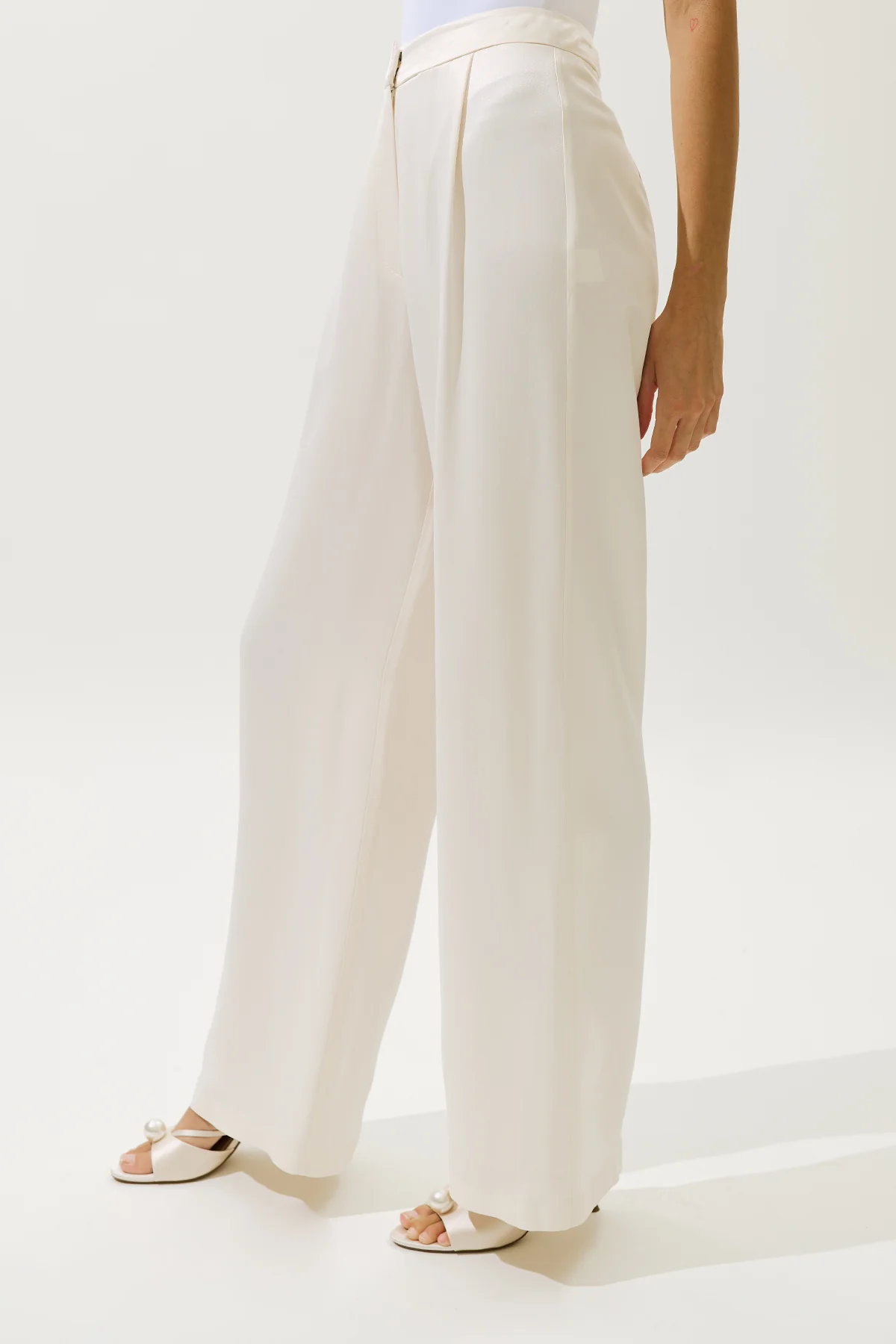 Wide-Leg Satin Trousers Vanilla - Image 7