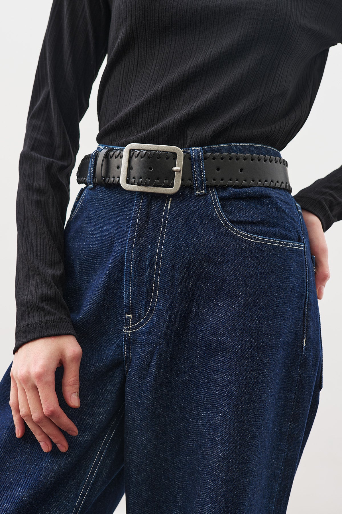 Woven-Detail Buckle Belt Black - Image 4