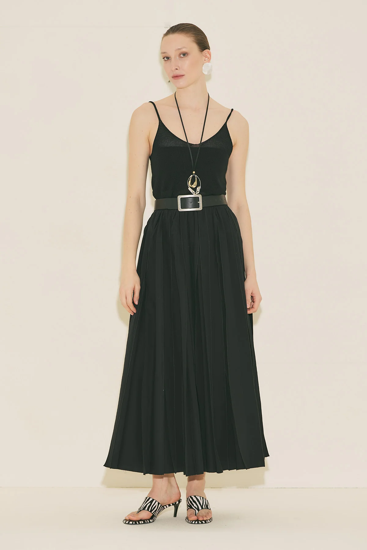 Zeya Panelled Skirt Black - Image 4